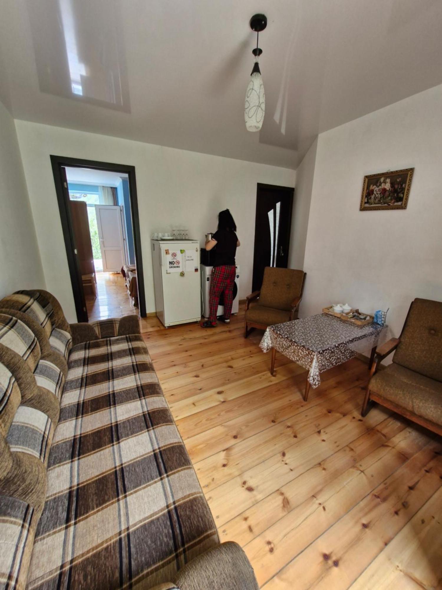 Maiko Guest House Stepantsminda Exterior foto